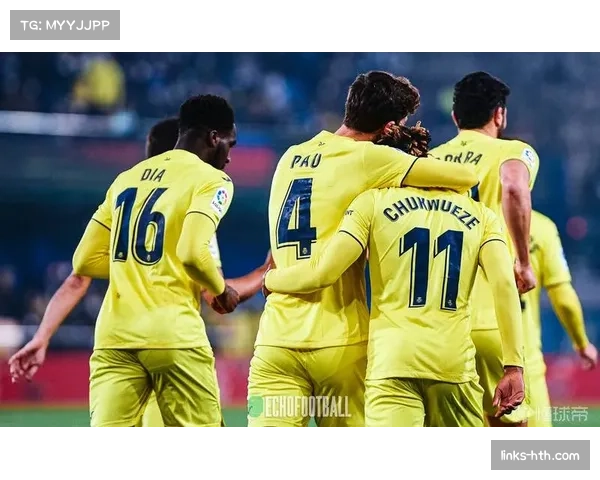 莱万特长传反击定位球偷袭战术 面对巴萨高位逼抢难以奏效